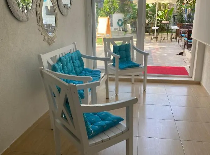 Mavi Butik Apart Otel Çeşme